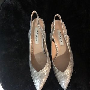Nina women silver sling back heels size 8